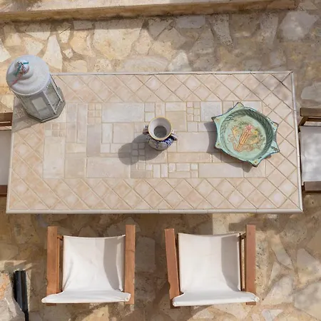 Apartment Katingo Chalki Town