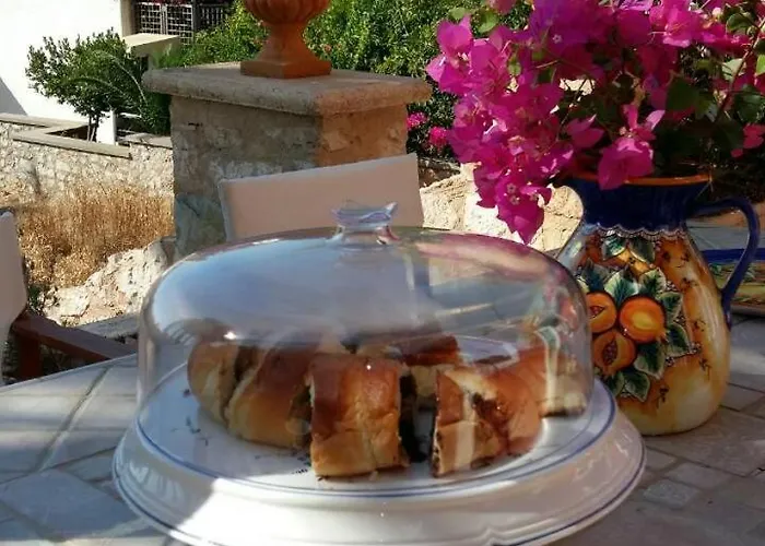 Katingo Apartament Chalki Town